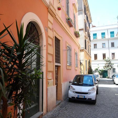 Vaticano Ohana Suite Trastevere Rom Exterior foto